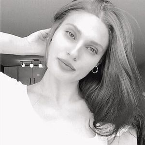 Meet your Posher, Zoé